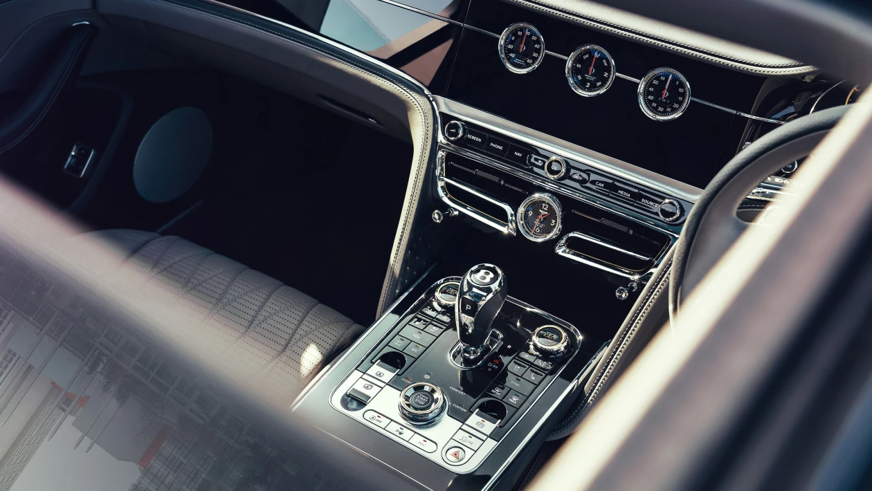 Bentley Flying Spur V8 Detail